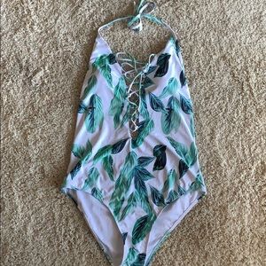 Cupshe tropical one piece XL